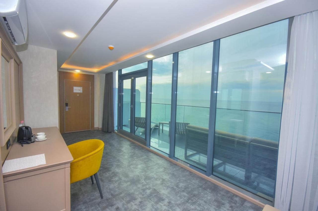 Batumi View Luxury Hotel Екстериор снимка