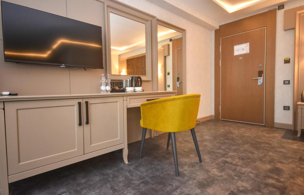 Batumi View Luxury Hotel Екстериор снимка