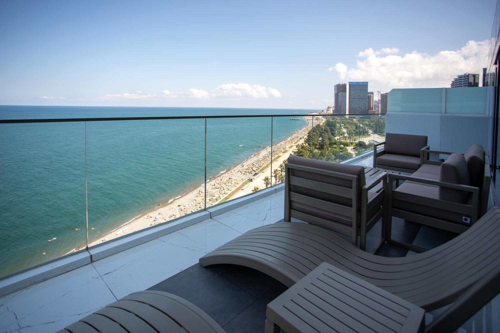 Batumi View Luxury Hotel Екстериор снимка